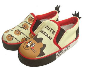 广迪鞋业 产品与店铺装修的视觉呈现