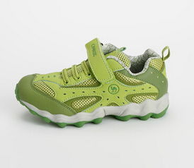 超级顽童鞋业鞋加盟店 打造儿童鞋业商业新机遇